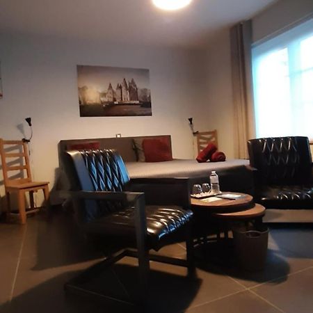 B & B Victors Hof, Met Zwemvijver In Landelijke Setting Lievegem Εξωτερικό φωτογραφία
