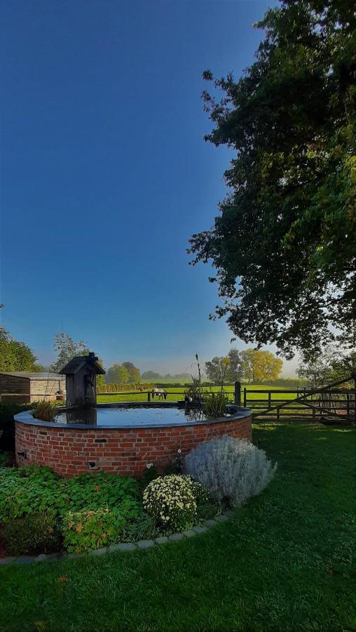 B & B Victors Hof, Met Zwemvijver In Landelijke Setting Lievegem Εξωτερικό φωτογραφία